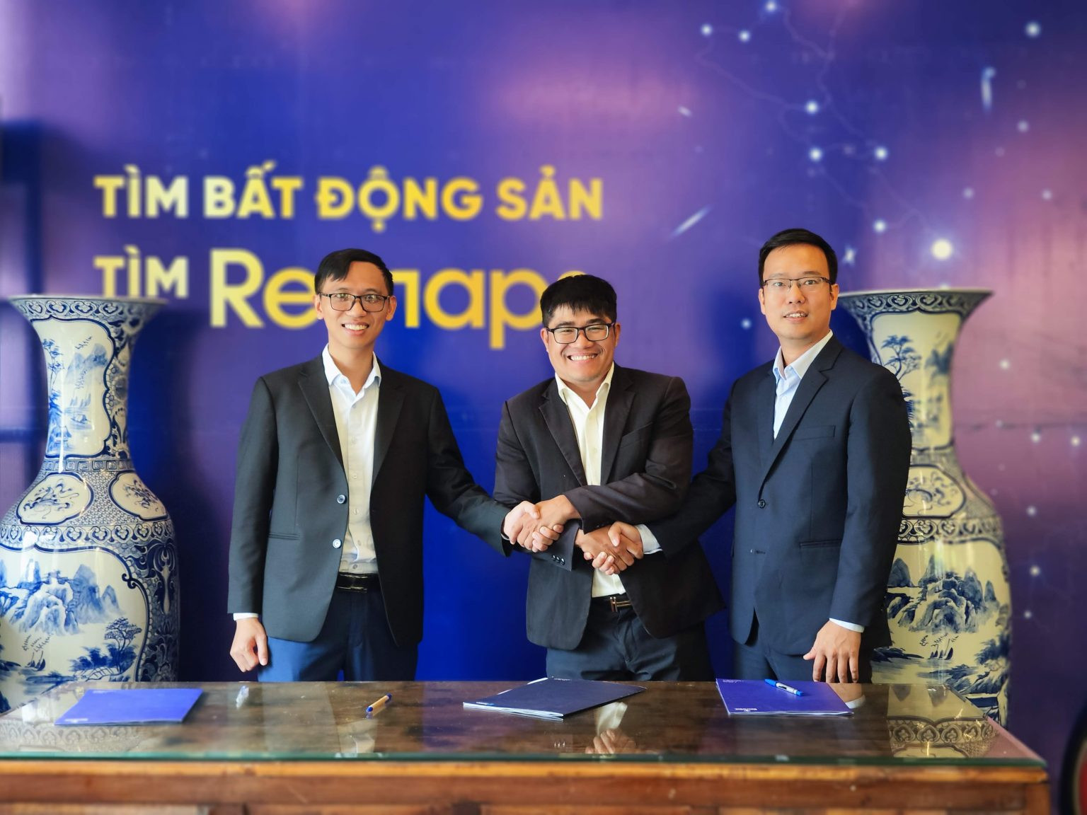 Lễ ký kết hợp tác giữa Biggee và Remaps